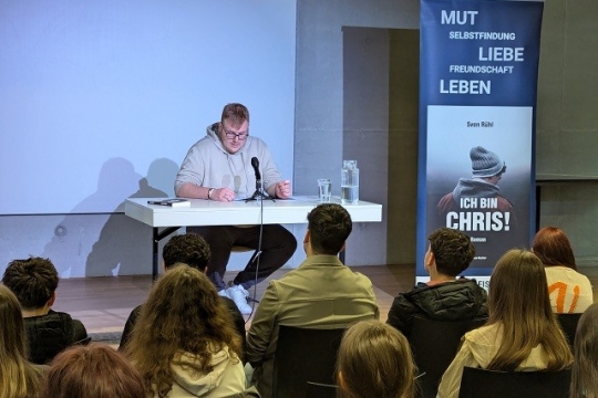 Lesung über Mobbing bewegt Jahrgang 9