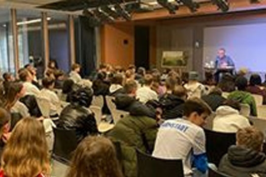 KI, Deepfakes, Fake News in den sozialen Medien